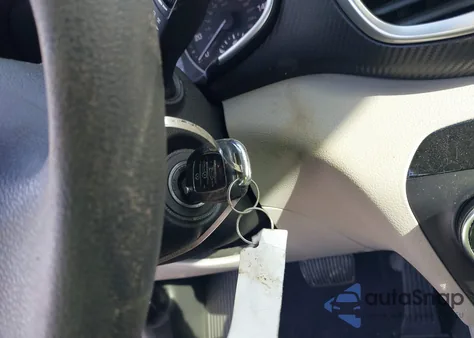 2021 Hyundai Tucson Se z USA, uszkodzony, nr VIN KM8J23A47MU287073